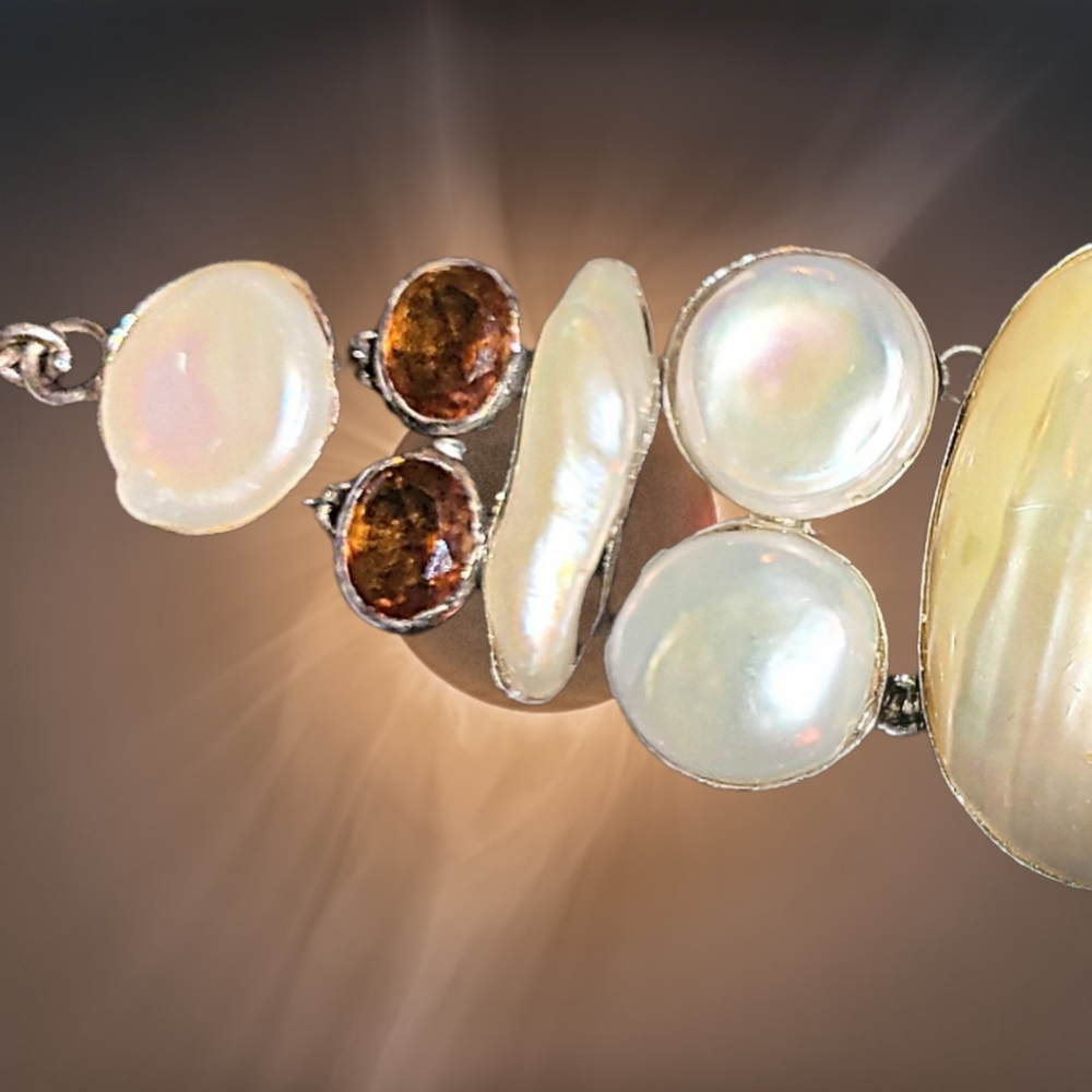 Sterling Silver bracelet with Mother of Pearl and Topaz - Picture 6 of 6